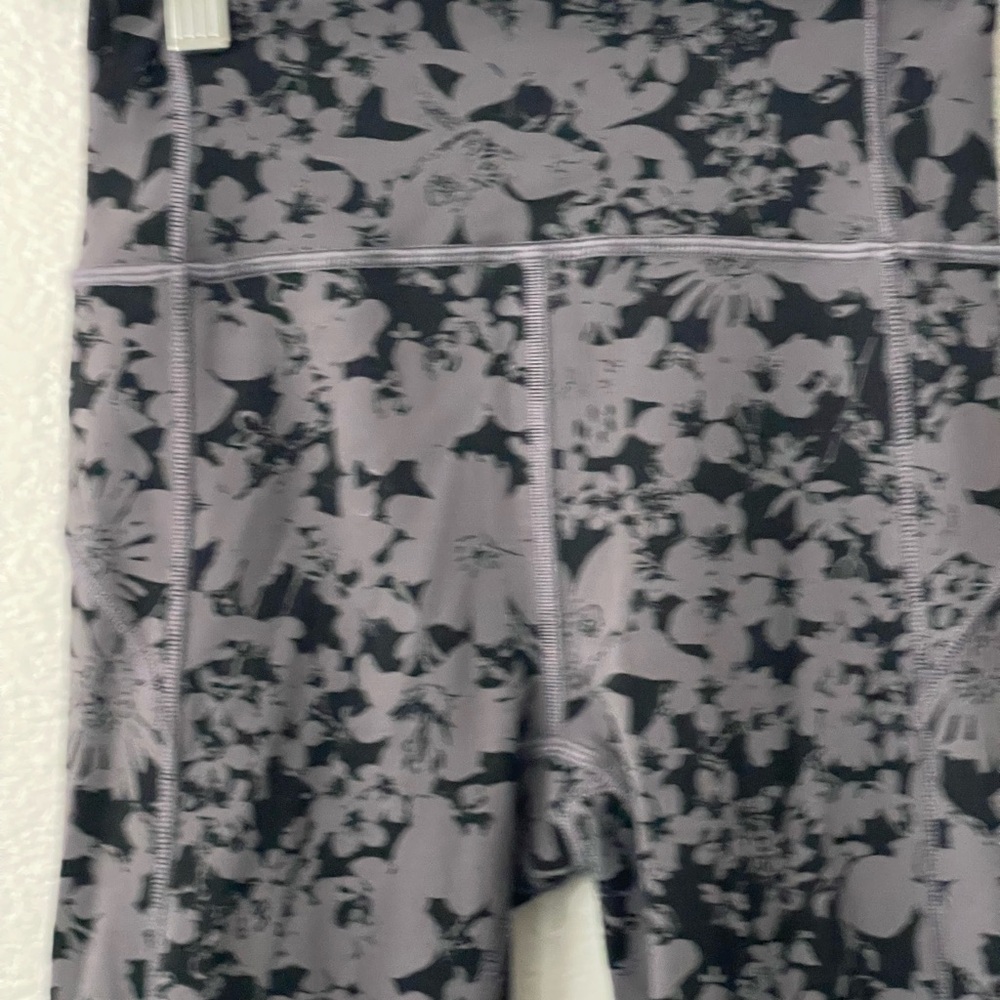 Lululemon All You Do Crop Legging Sz 2 High Rise Nulu Efflorescent Nebula Black - Picture 3 of 11